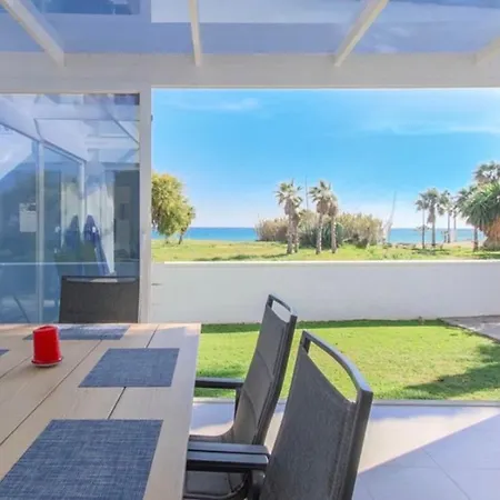 ✦luxury 3br - 100m To Beach & Private Pool✦ Villa