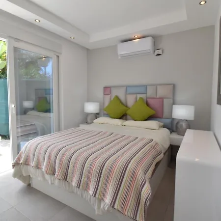 ✦luxury 3br - 100m To Beach & Private Pool✦ *